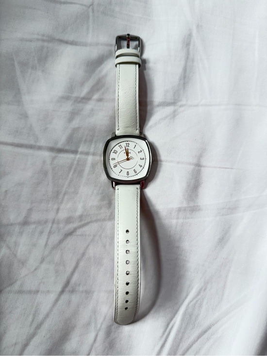 Fossil Accessories - Fossil White Leather Watch | Silver-Tone Case | Minimalist Retro Style Watch